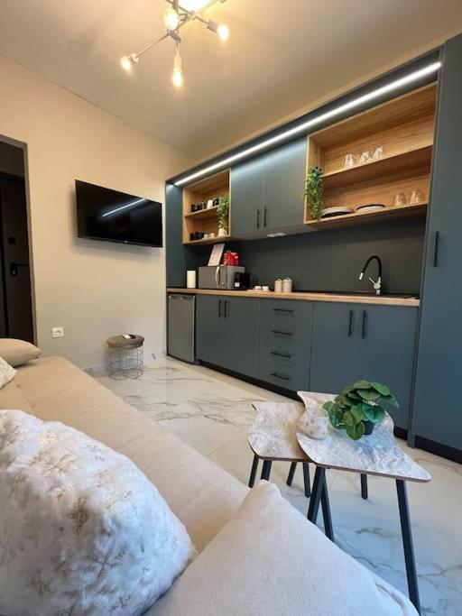 K&M Bantzh A' Apartment Drama Bagian luar foto