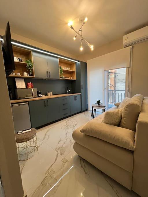 K&M Bantzh A' Apartment Drama Bagian luar foto