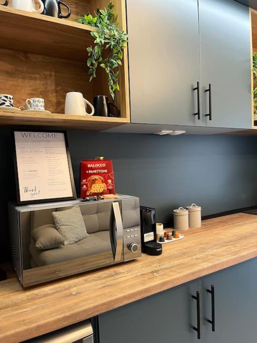 K&M Bantzh A' Apartment Drama Bagian luar foto